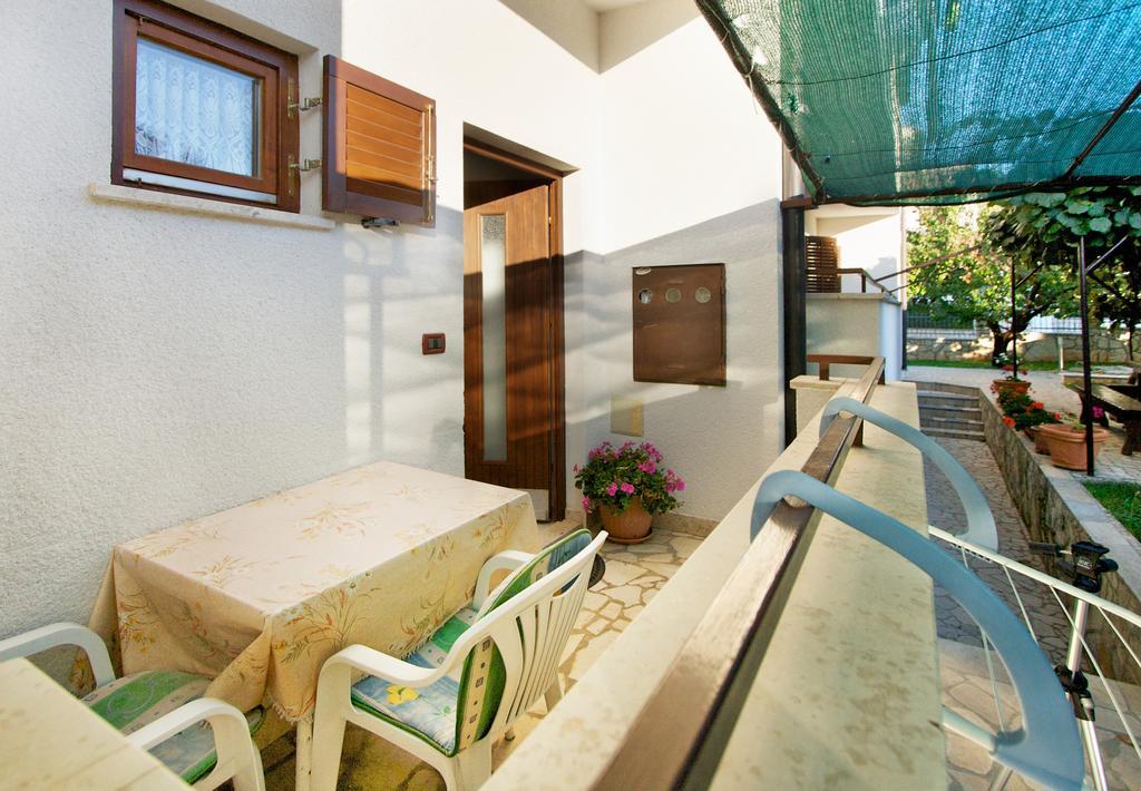 Apartments Davorka Poreč Exteriör bild